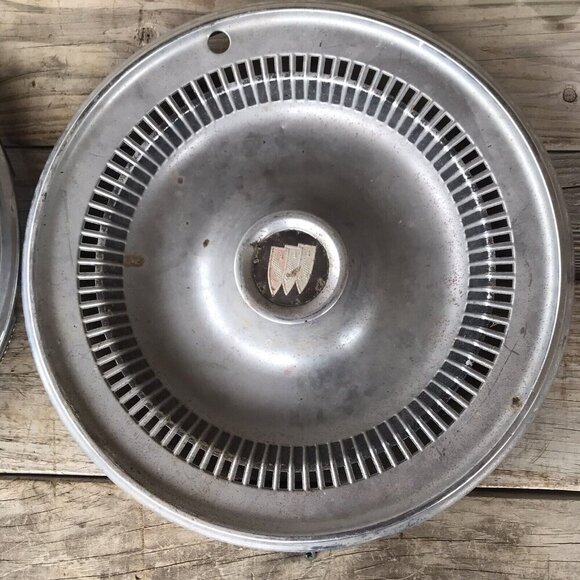 Pair of Vintage 1970’s? Buick Hubcaps 14” Wheel Cover Lot 2 - Picture 2 of 8